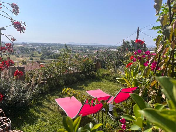 Maison Hyeres 8 pièce(s) 148.40 m2