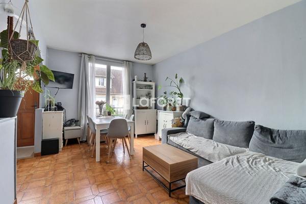 Achat maison près de ST DENIS - 4 pièce(s) - 130 m² - 249 990 €