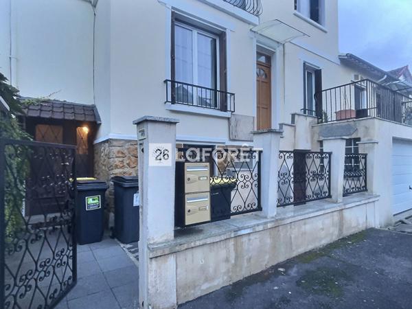 Achat maison près de ST DENIS - 4 pièce(s) - 130 m² - 249 990 €