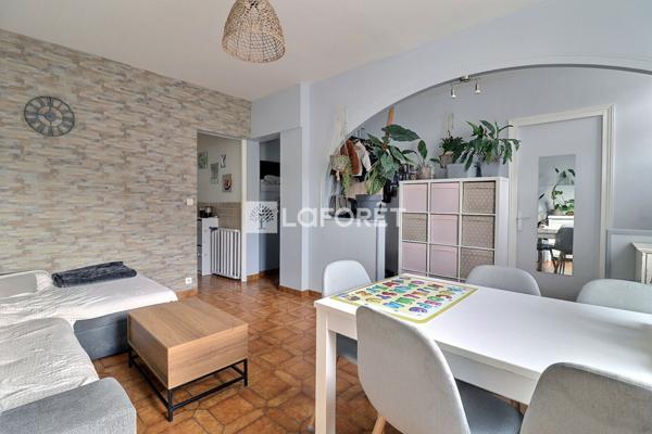 Achat maison près de ST DENIS - 4 pièce(s) - 130 m² - 249 990 €
