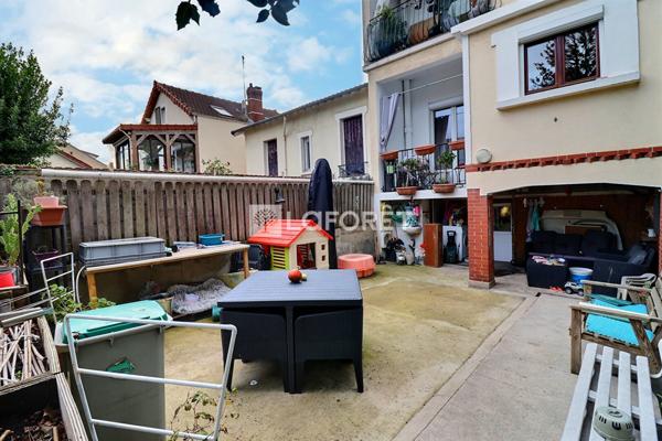 Achat maison près de ST DENIS - 4 pièce(s) - 130 m² - 249 990 €