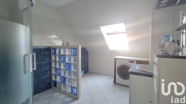 House for sale 4 rooms 96 m² Le Petit-Quevilly