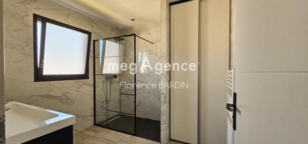 Maison à Cholet, 49300 - 6 pièces 141m²