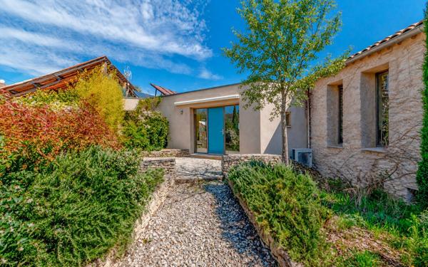 Maison à vendre    7 pièces • 236,10 m2 Forcalquier