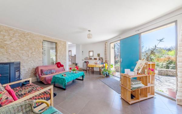 Maison à vendre    7 pièces • 236,10 m2 Forcalquier