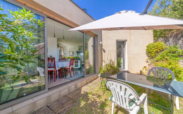 Maison à vendre    7 pièces • 236,10 m2 Forcalquier