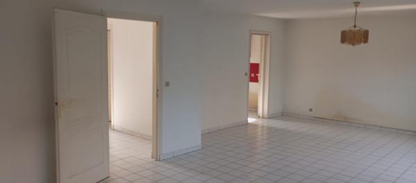 À vendre - Maison mitoyenne 1 côté, 6 pièces située à Croix (59170)