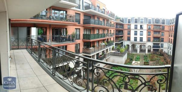Appartement à louer 3 pièces 65.4m² Puteaux (92800)