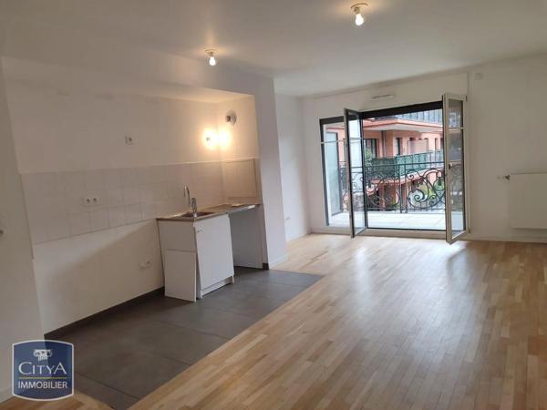 Appartement à louer 3 pièces 65.4m² Puteaux (92800)