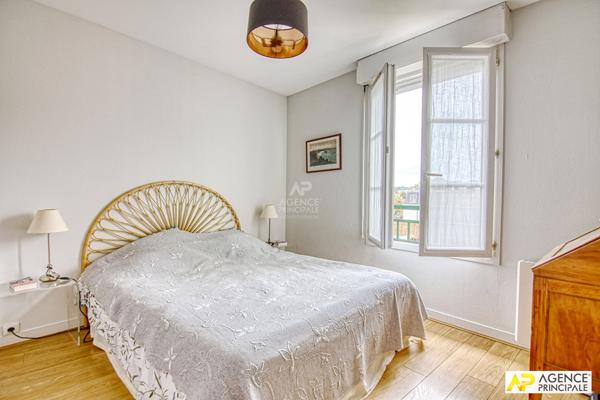 Le Chesnay Plateau Saint-Antoine Appartement duplex 5 pièces "esprit maison " 153.05m² au sol avec cave et parking 949 000 € ** - Référence 27075