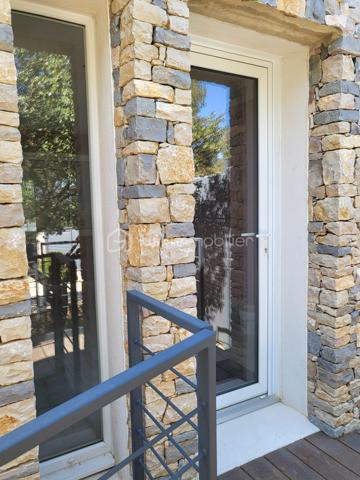 Maison de 236 m²