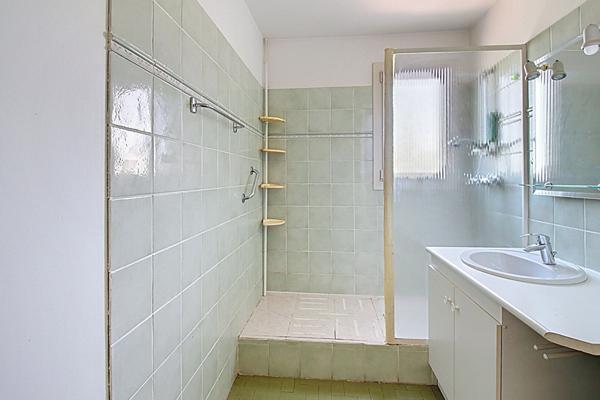 A VENDRE EN EXCLUSIVITE DRAGUIGNAN Appartement 75.70 m2 TERRASSES et CAVE