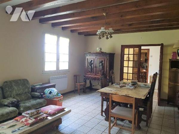 A vendre - A MENNETOU SUR CHER - Cette maison d'habitation sur sous-sol d'une surface habitable...