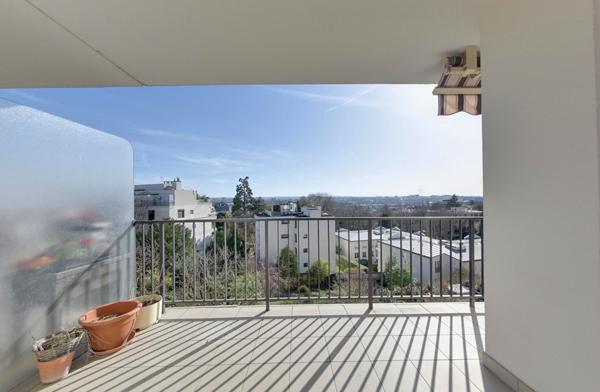 Appartement Nogent Sur Marne 4 pièce(s) 100.07 m2