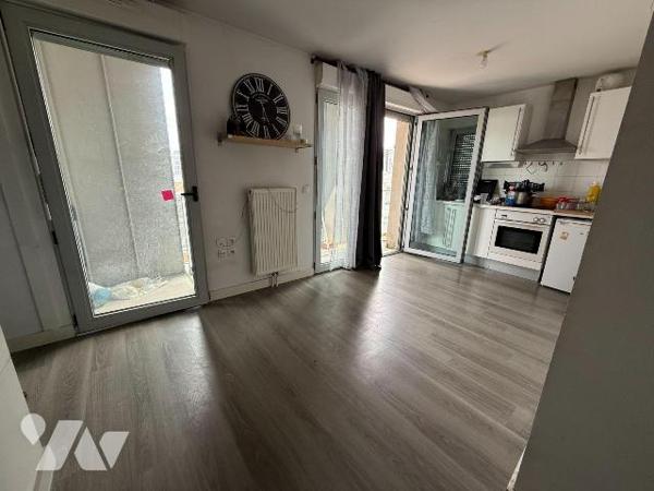 Appartement à vendre à LILLE dans le Nord (59)

Quartier Moulins, rue de Douai, à proximité d...