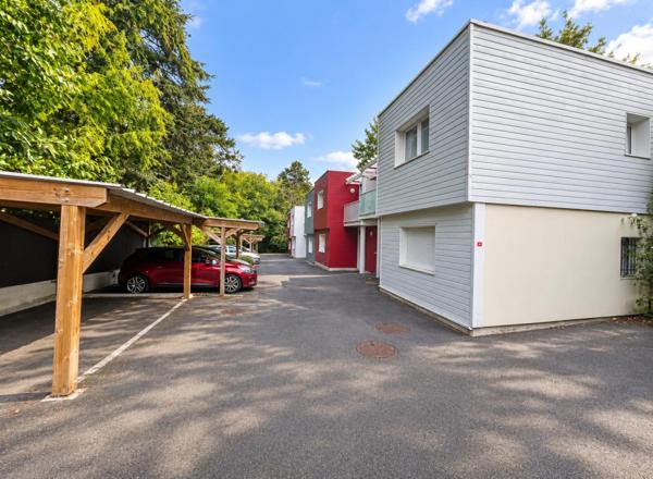 Appartement BBC avec jardin et parking