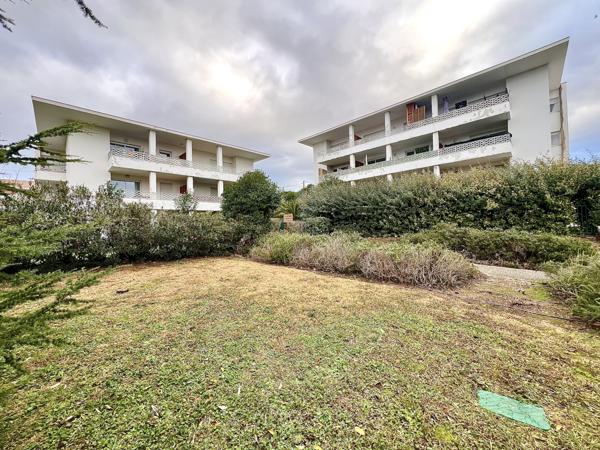 Chateau gombert (13013) 13013 MARSEILLE / Château Gombert - Appartement 2 pièces avec garage