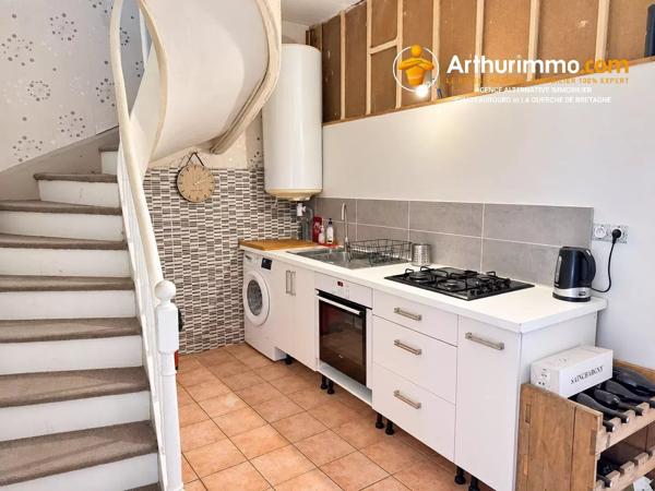 Vente                                                      Maison
                        
                     3 pièces                      85 m2                     à La Guerche-de-Bretagne