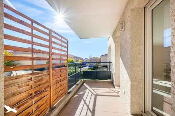 Appartement à vendre |  Chassieu |  4 pièces | 77 m²