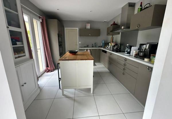 Vente Cusset  belle maison de plain pied  7 pièces avec grand jardin