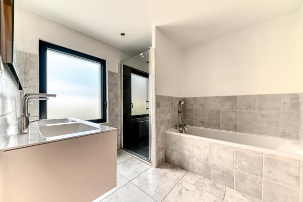 Caluire - Boutary: Une maison familiale de 205m2, 5 chambres, terrasse, jardin, piscine.