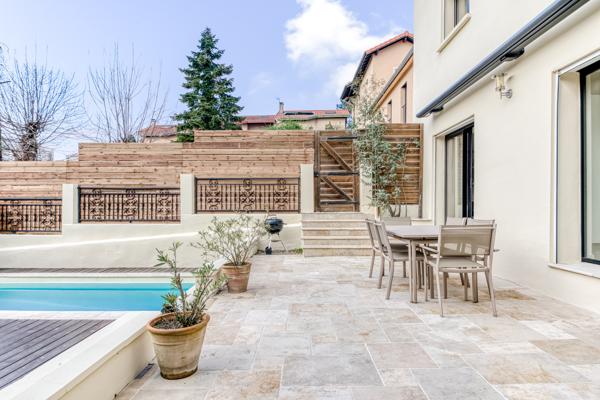 Caluire - Boutary: Une maison familiale de 205m2, 5 chambres, terrasse, jardin, piscine.