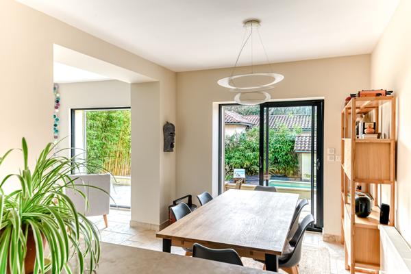Caluire - Boutary: Une maison familiale de 205m2, 5 chambres, terrasse, jardin, piscine.