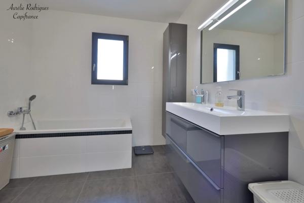 Maison à vendre 6 pièces ()