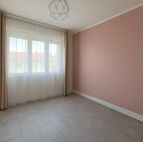 Grand appartement rénové à Nancy – 5 chambres, balcon, garage, et zéro travaux !