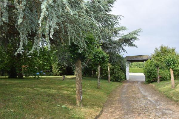 Propriete à vendre à Moulay en Mayenne (53100), ref : 53075/FC21