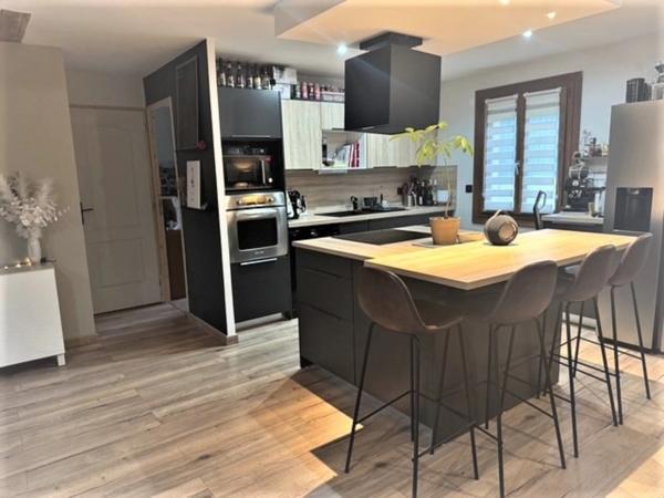 Limite MSA / ND Bondeville : MI 104 m² avec Jardin de 500 m², 4 CH, et 4 PK intérieurs !