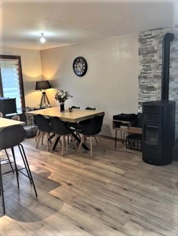 Limite MSA / ND Bondeville : MI 104 m² avec Jardin de 500 m², 4 CH, et 4 PK intérieurs !