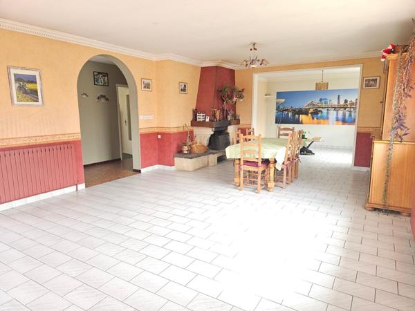 Maison à Montreuil-Bellay, 49260 - 8 pièces 180m²