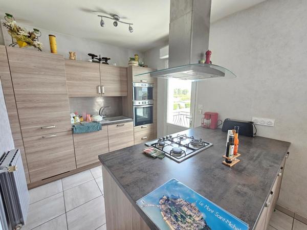 Maison à Montreuil-Bellay, 49260 - 8 pièces 180m²