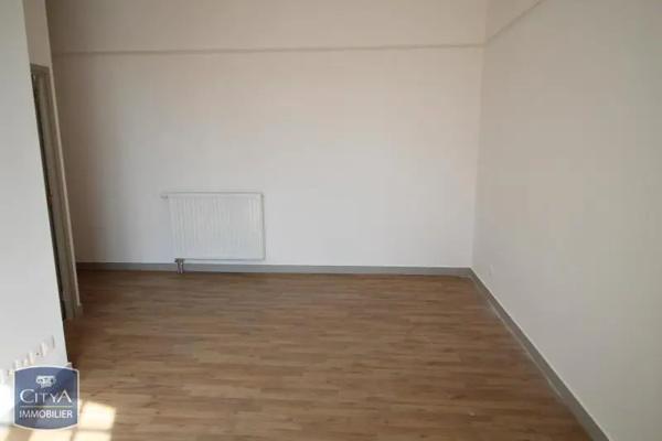 Appartement à louer 2 pièces 49.46m² Cambrai (59400)