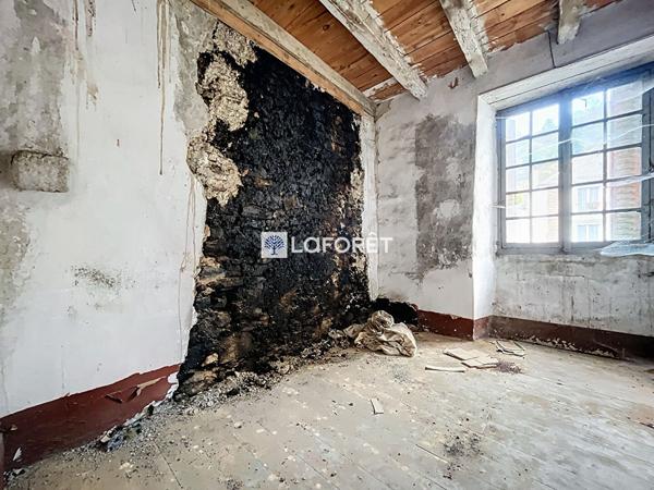 Achat maison Chaudes-Aigues - 7 pièce(s) - 107 m² - 33 500 €