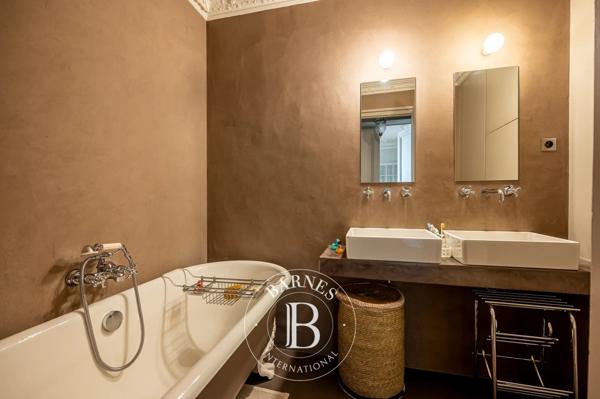 Paris 17ème, Appartement 3 Chambres -  156 m² à vendre
