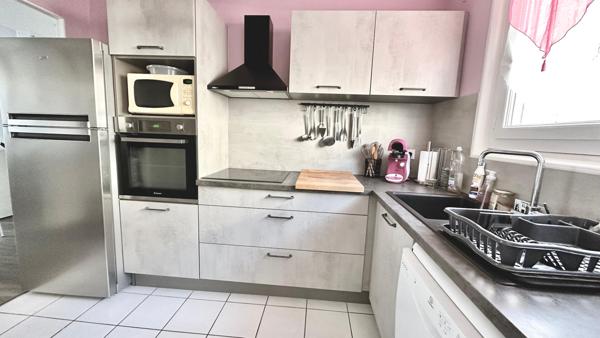 APPARTEMENT T3 RÉNOVER  200 M DE LA PLAGE