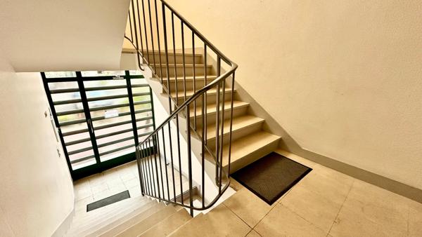 APPARTEMENT T3 RÉNOVER  200 M DE LA PLAGE