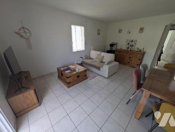 LES HERBIERS - Secteur du Petit-Bourg, quartier de la Roche Themer, profitez d'un plain-pied fo...