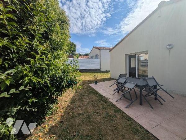 LES HERBIERS - Secteur du Petit-Bourg, quartier de la Roche Themer, profitez d'un plain-pied fo...