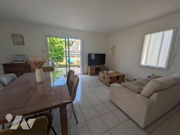 LES HERBIERS - Secteur du Petit-Bourg, quartier de la Roche Themer, profitez d'un plain-pied fo...