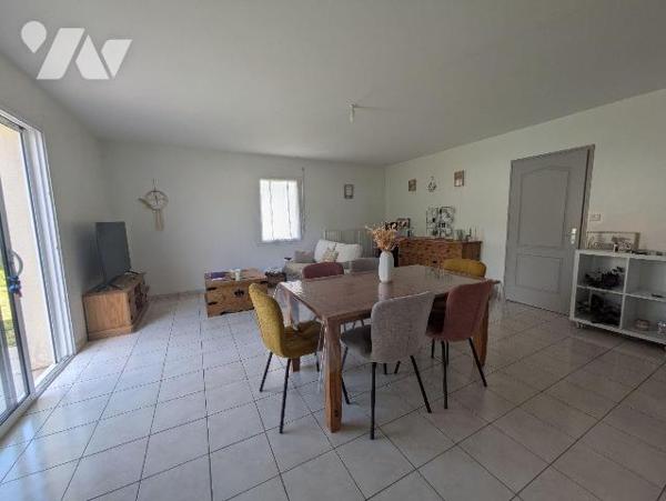 LES HERBIERS - Secteur du Petit-Bourg, quartier de la Roche Themer, profitez d'un plain-pied fo...