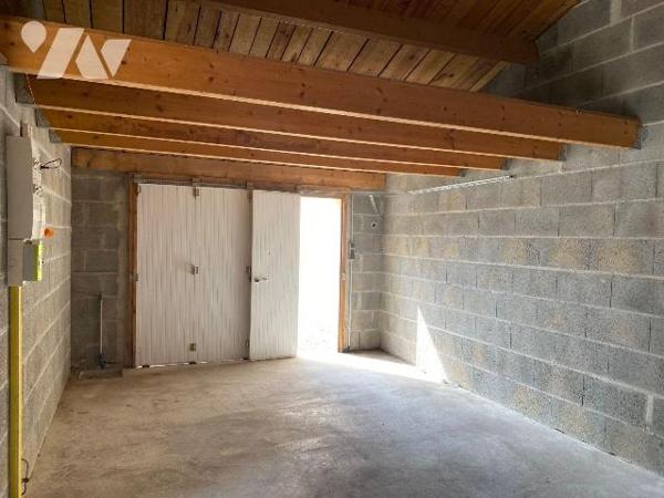 LES HERBIERS - Secteur du Petit-Bourg, quartier de la Roche Themer, profitez d'un plain-pied fo...