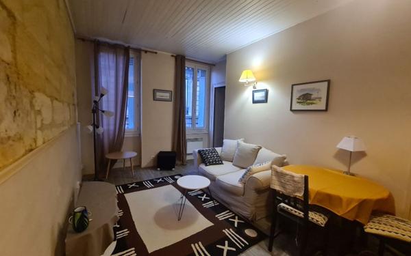 Appartement à louer    2 pièces •  Bordeaux