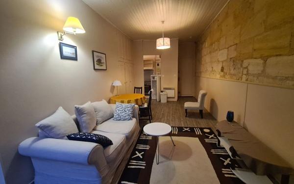 Appartement à louer    2 pièces •  Bordeaux