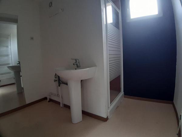 Location Appartement 4 pièces 80 m² - Saint-dié-des-vosges 88100