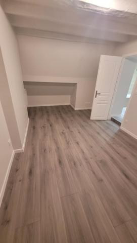 Maison de ville de 90 m2 avec 3 chambres entièrement rénovée