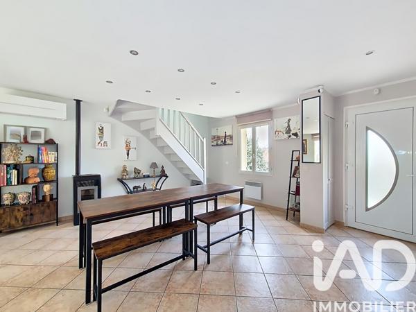 Maison à vendre 6 pièces 129 m² Villeneuve-la-Guyard