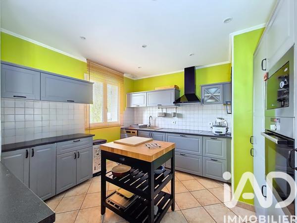 Maison à vendre 6 pièces 129 m² Villeneuve-la-Guyard
